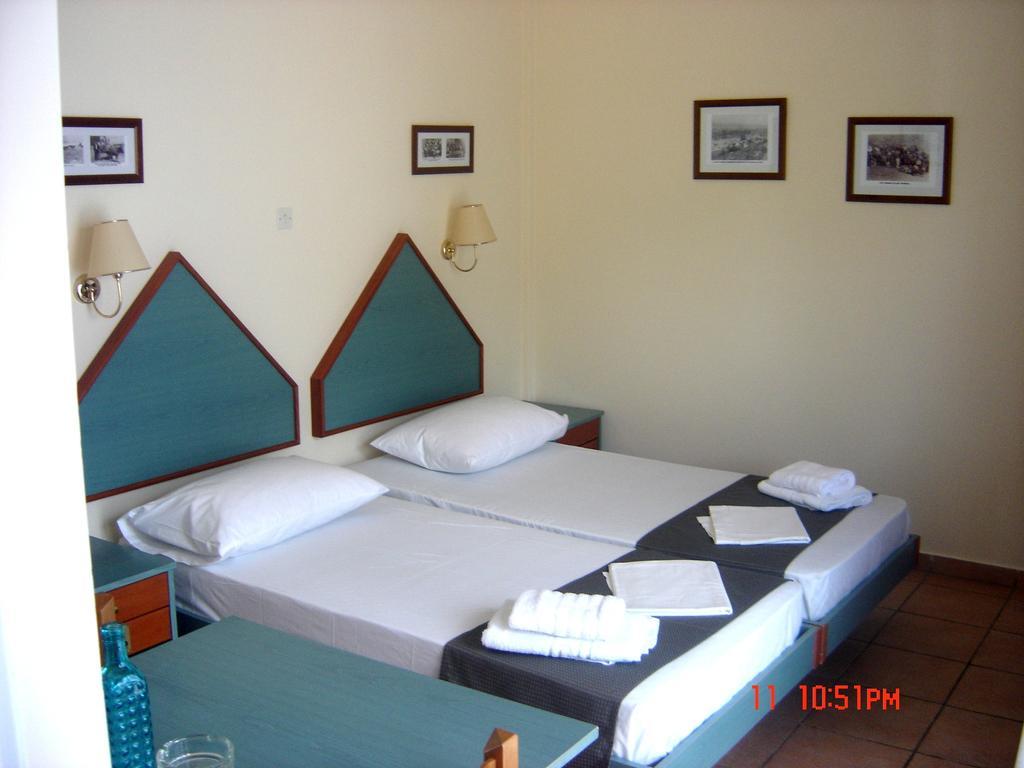 Filoxenia Apartments & Studios Theologos  Phòng bức ảnh